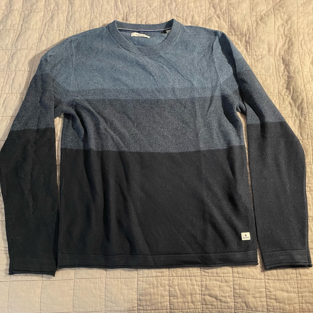 Blue multi-tone sweater